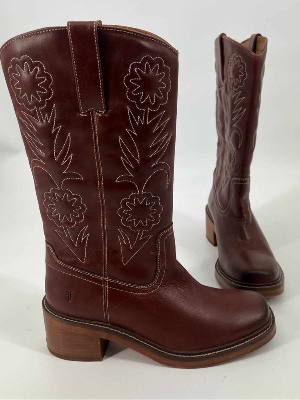 Frye Kate Deco Stitch Floral Embroidered Square Toe Leather Western Boots 8 - Picture 2 of 11